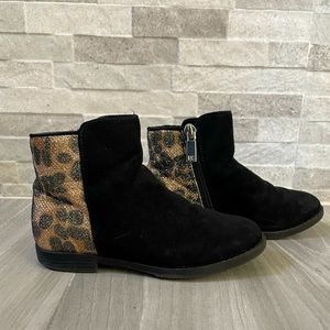Black and Cheetah Print Kids Booties - Kenneth Cole - Size 10